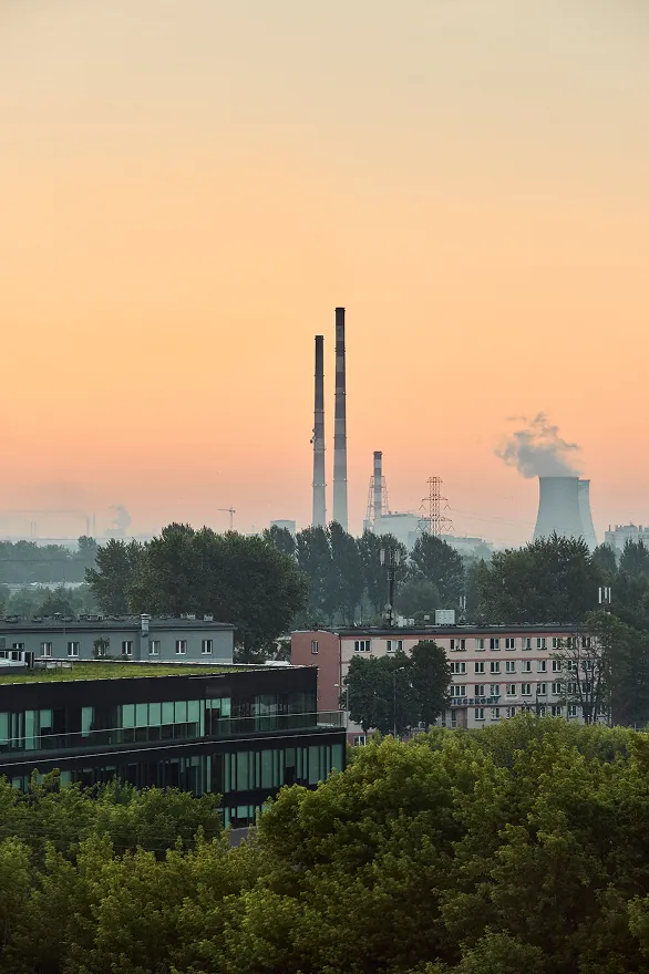 Widok z d.Telpodu w strone Łęgu, na pierwszym planie Diamante Plaza, 2015